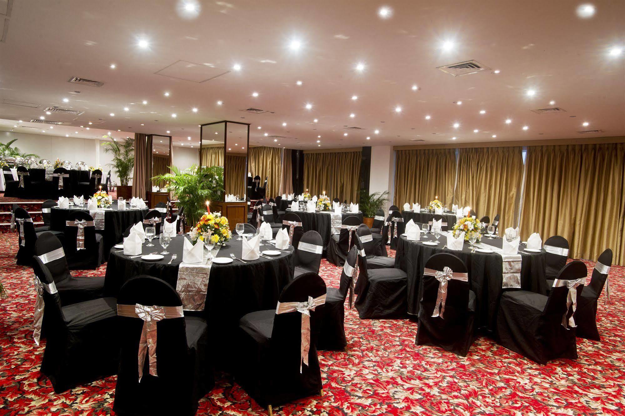 Global Towers Hotel & Apartments Κολόμπο Εξωτερικό φωτογραφία