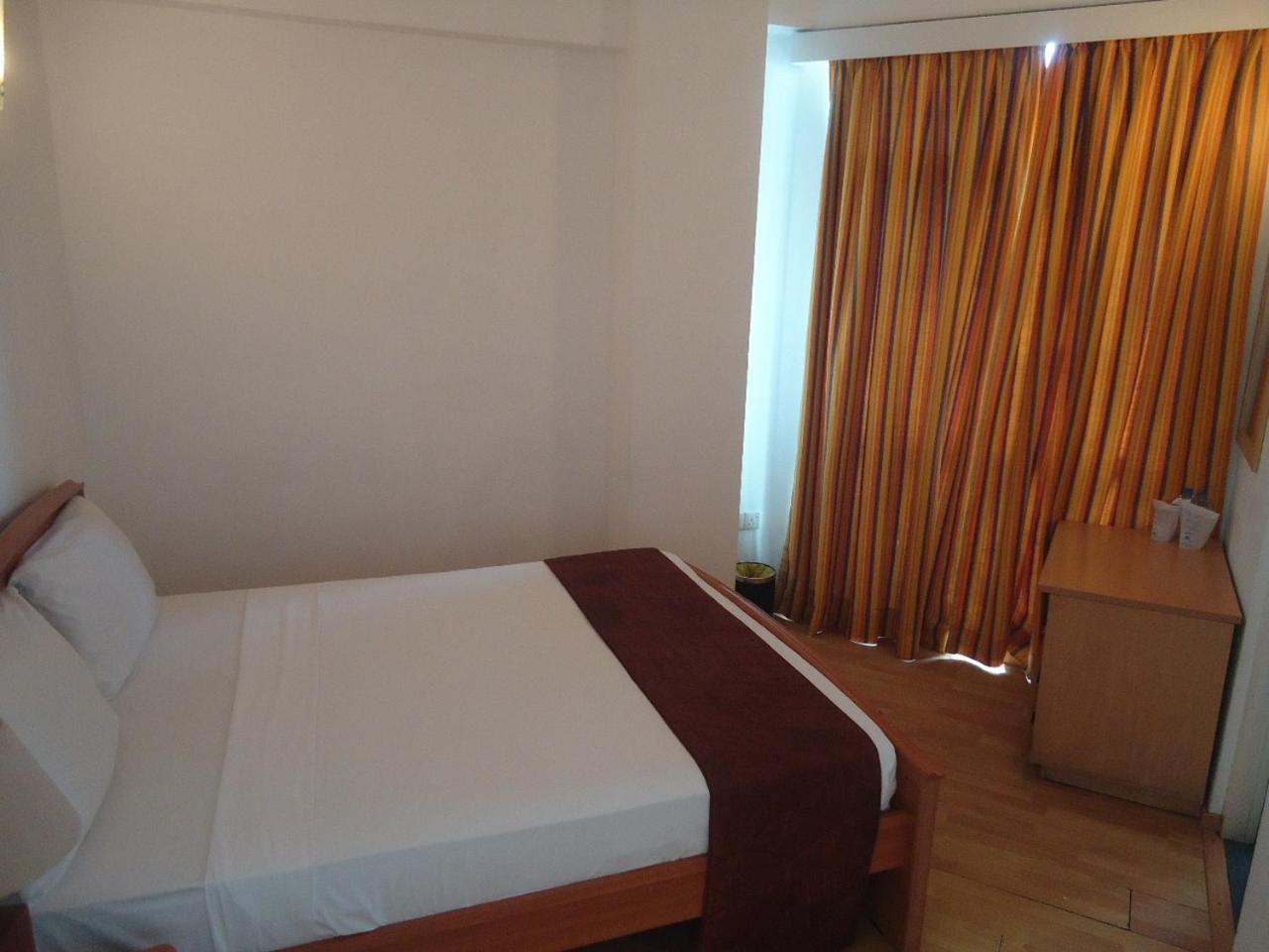 Global Towers Hotel & Apartments Κολόμπο Εξωτερικό φωτογραφία